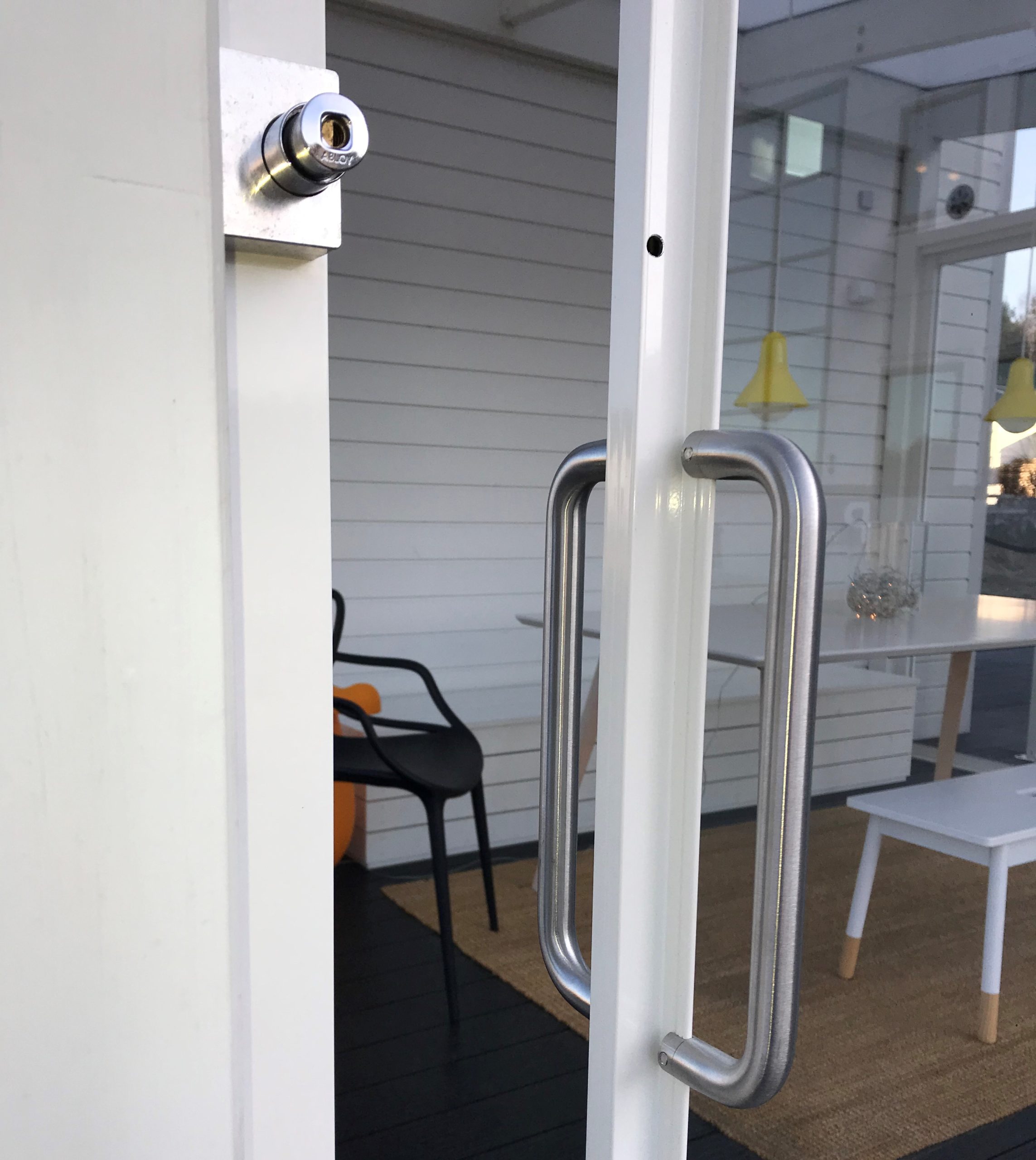 RST-vedinpari ja Abloy-lukko