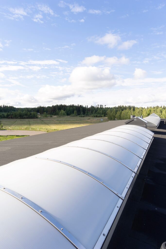 Jatkuva kattoikkuna, Kera